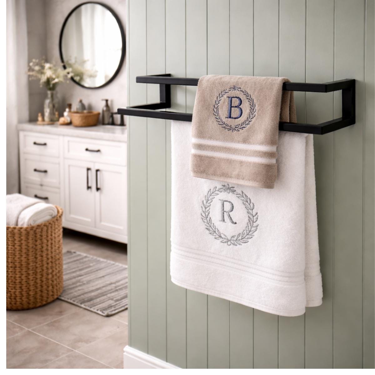 Matte Black 33 Inch Steel Towel Bar – Modern Wall Mounted Bathroom Organizer