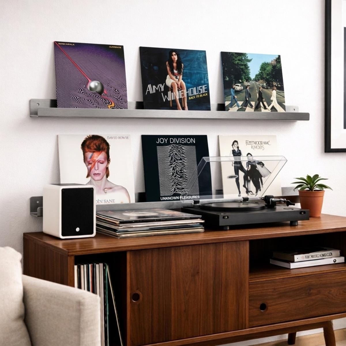 Wall Mounted Vinyl Record Shelf – Metal LP Display